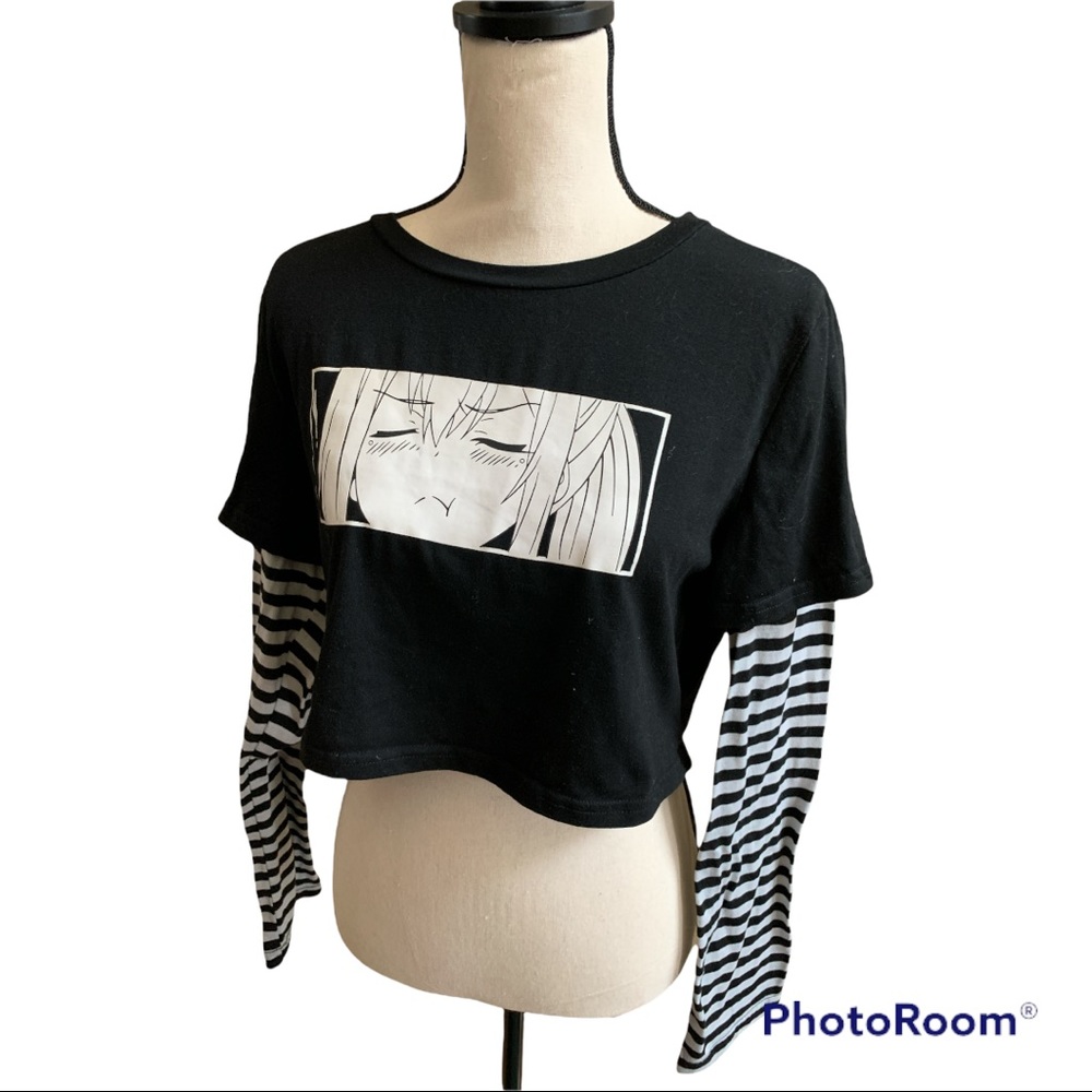 Anime cropped T-shirt